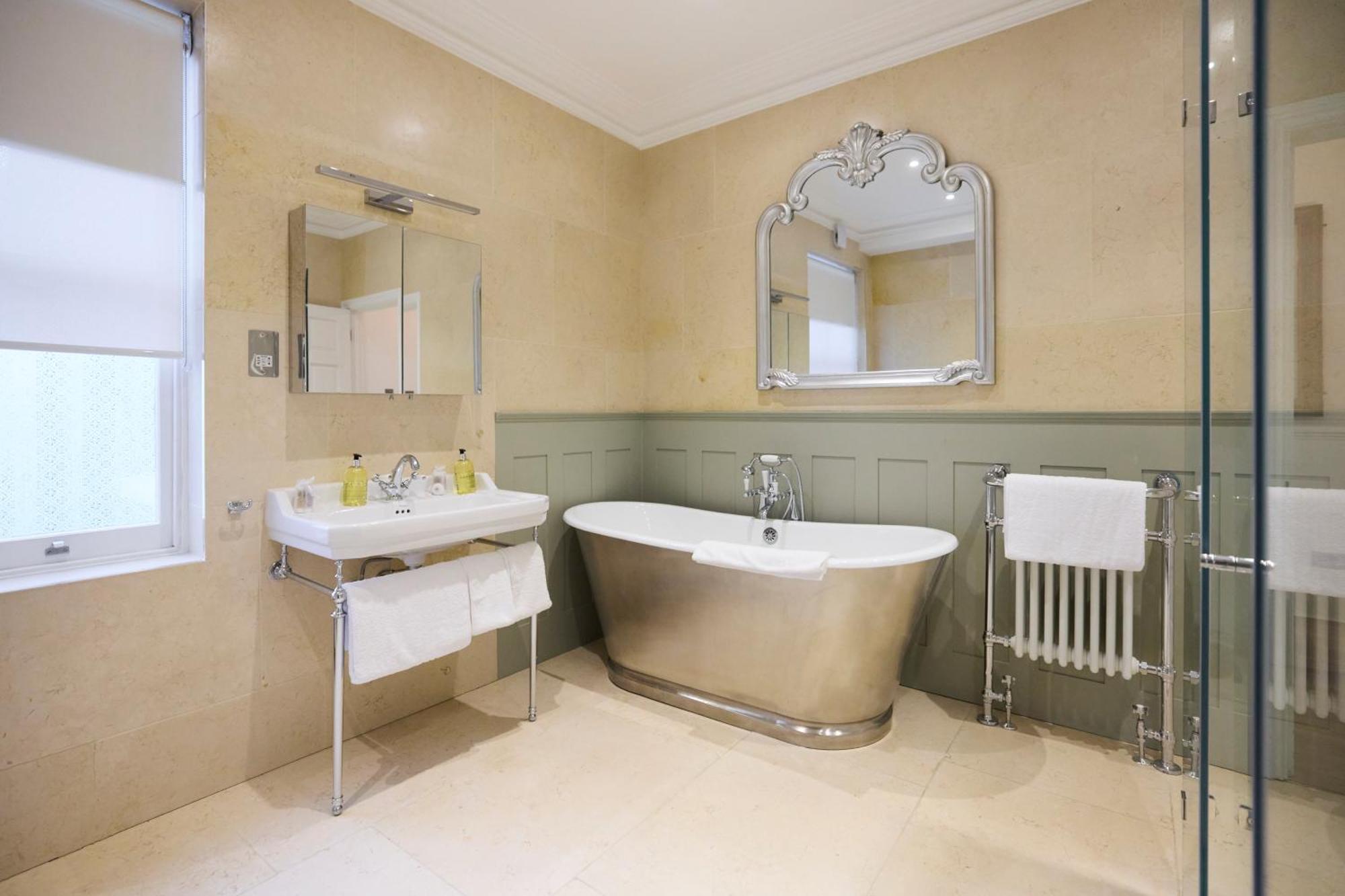 The Belsize Park Place - Charming 6bdr With Garden Appartamento