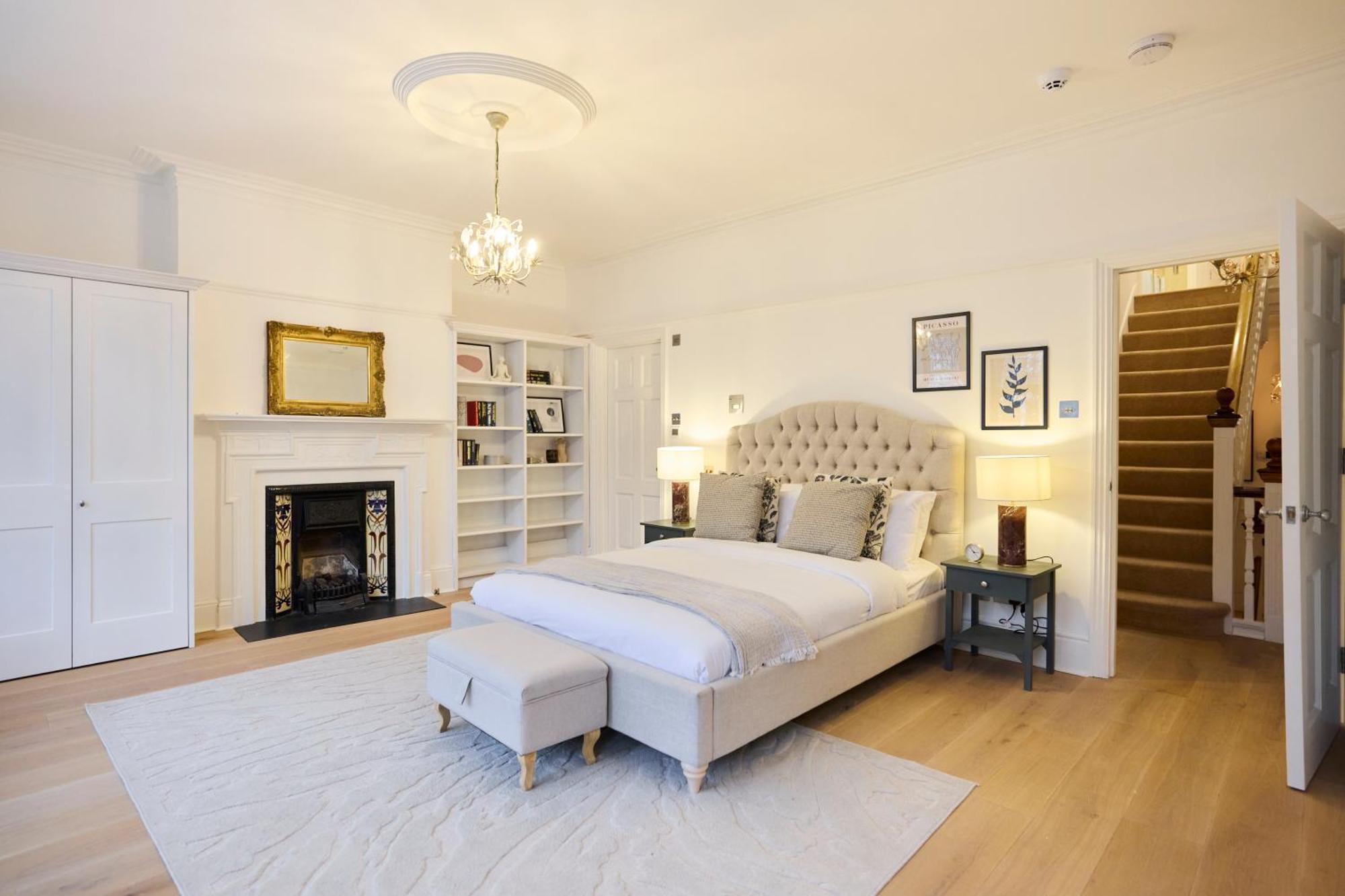 The Belsize Park Place - Charming 6bdr With Garden Appartamento