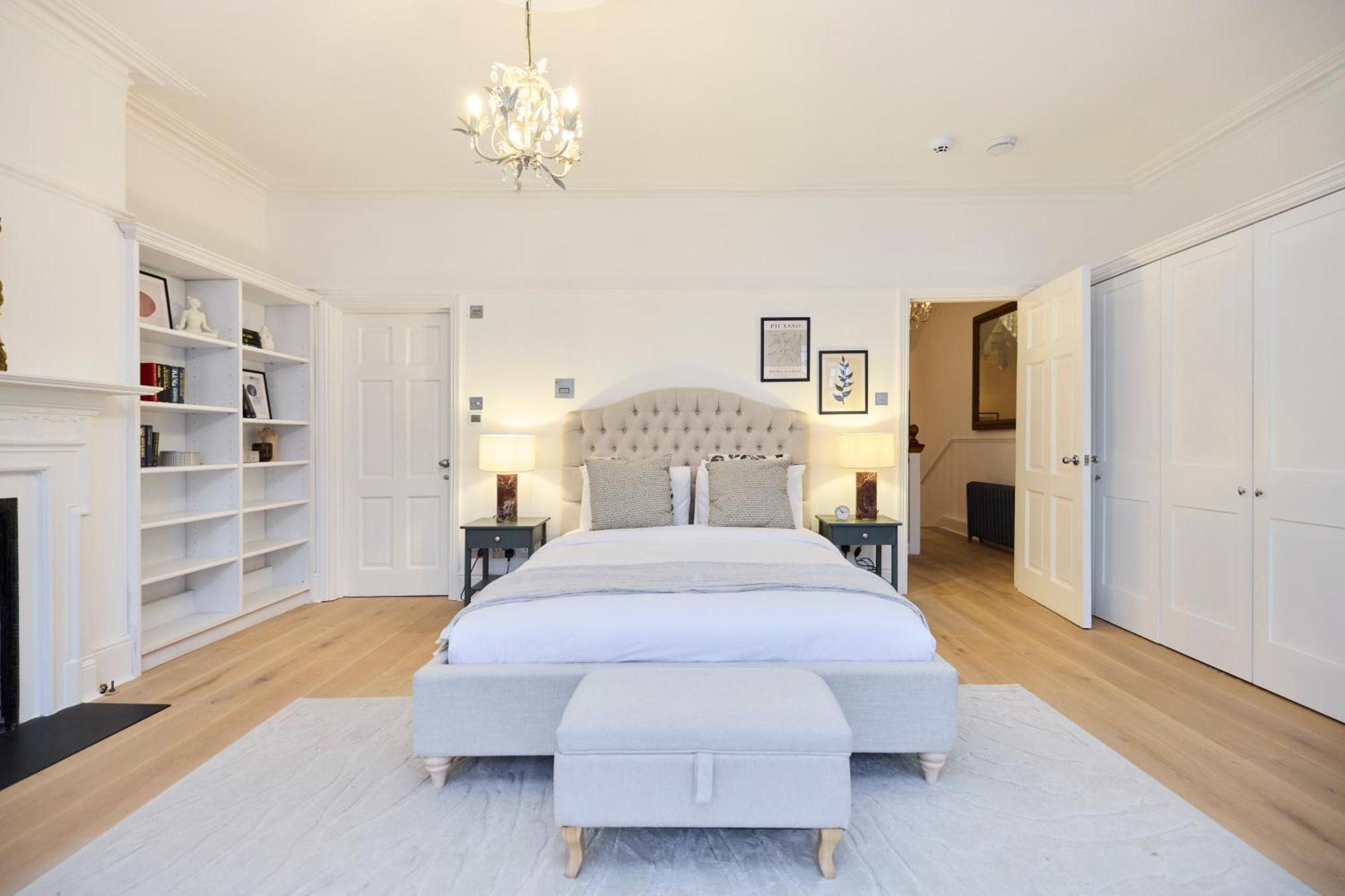 The Belsize Park Place - Charming 6bdr With Garden Appartamento *